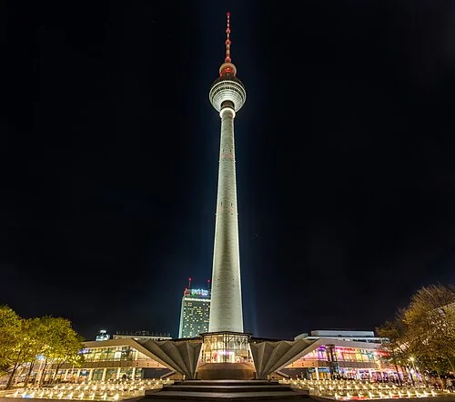 This is a picture of the Berliner Kulturdenkmal (cultural monument) with the ID